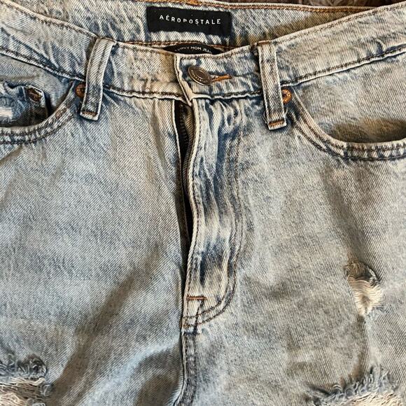 Aeropostale Curvy Mom Jeans sz 4 - Picture 5 of 9